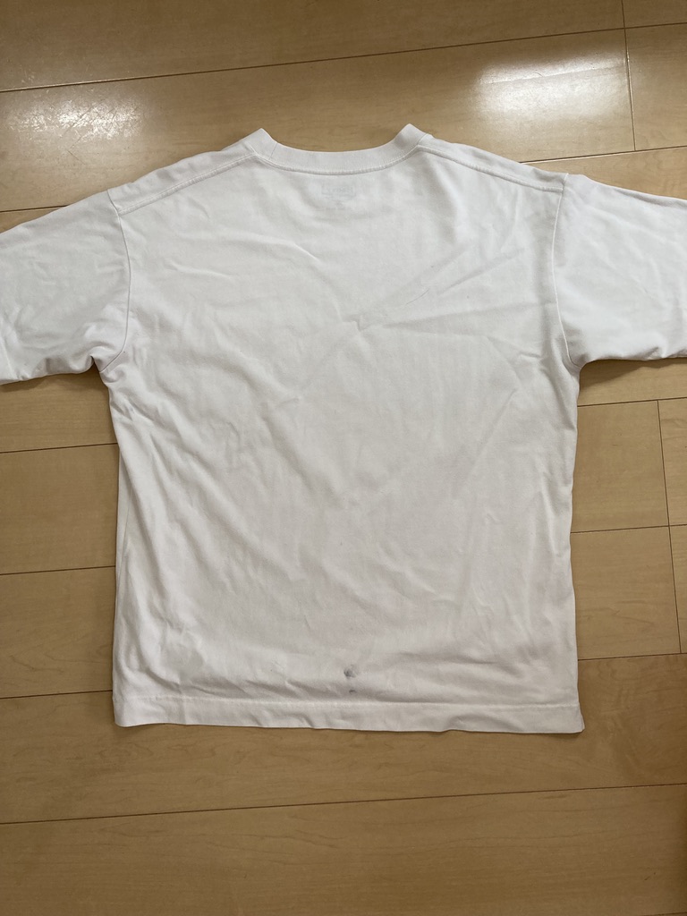 白Tシャツ（裏）